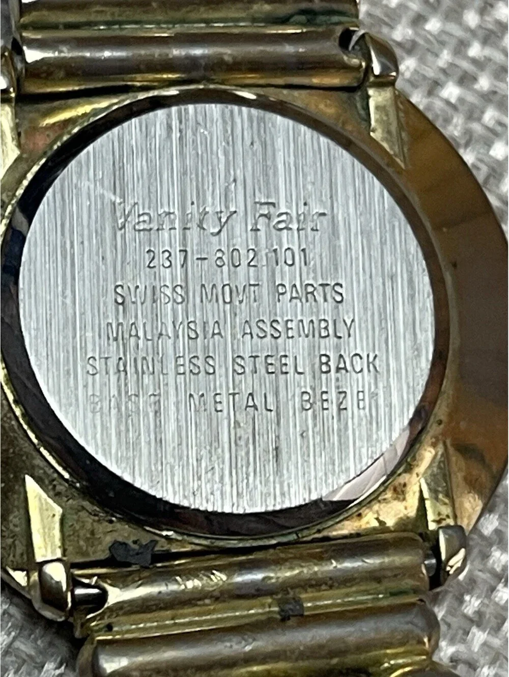 Vanity Fair Gruen Womens Watch 33mm Gold Tone Faux Pearl Band New Battery 7.5